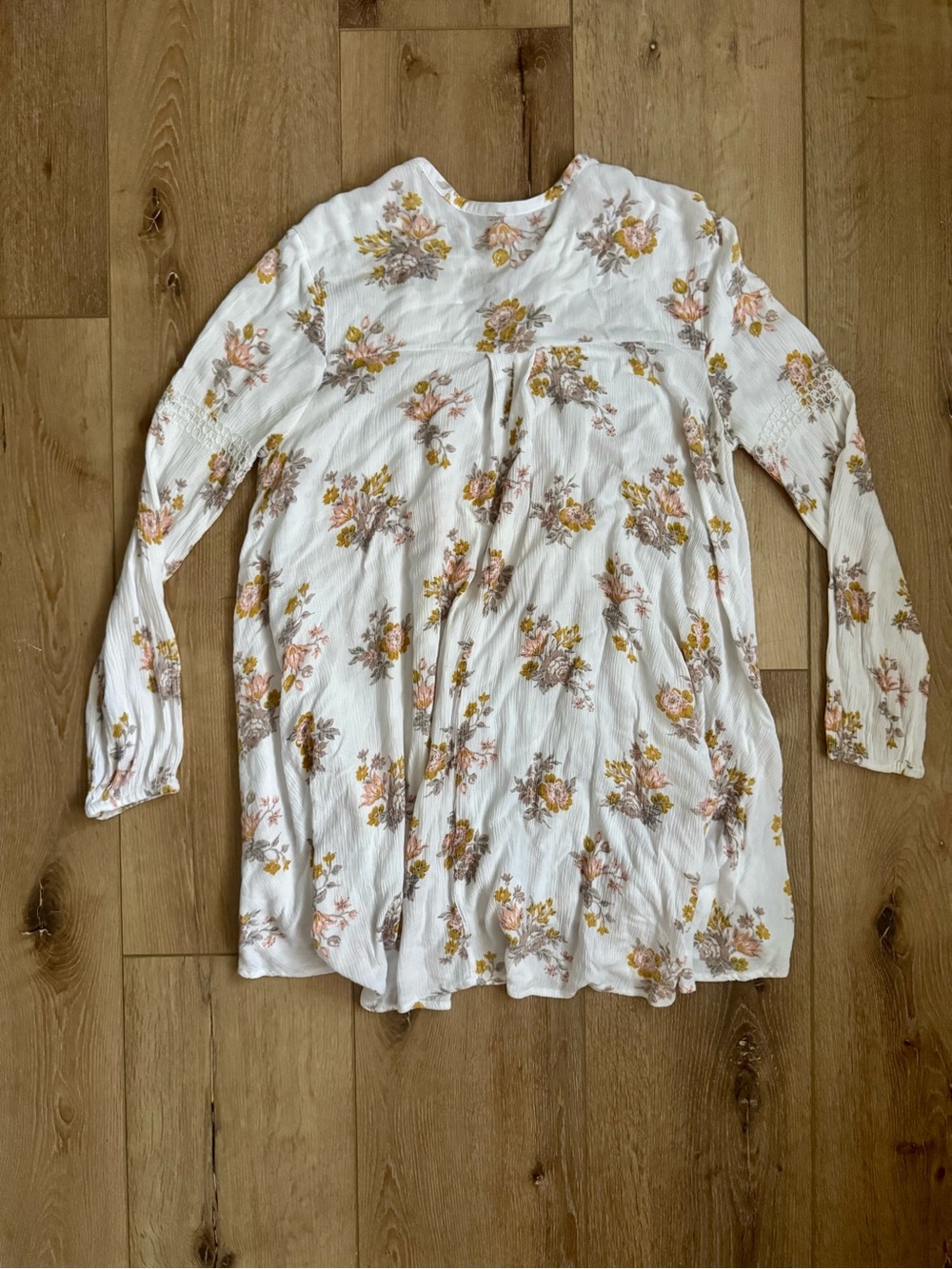 Free People Floral Boho Swing Dress Size Small White Long Sleeve Keyhole Dress - Picture 2 of 6